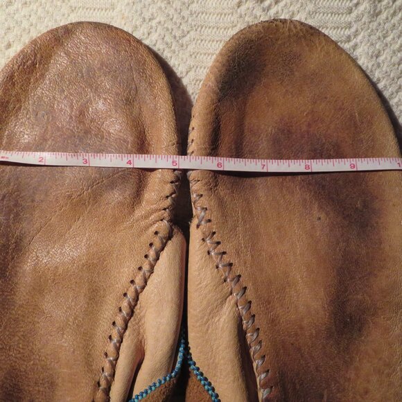 Vintage Native American Handmade Leather Turquoise Beaded Moccasins 10\